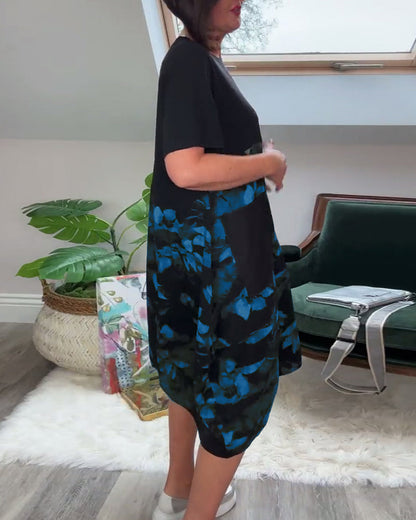 Van Dijkman Mode® | Patchworkjurk met Ronde Halslijn en Bloemenprint