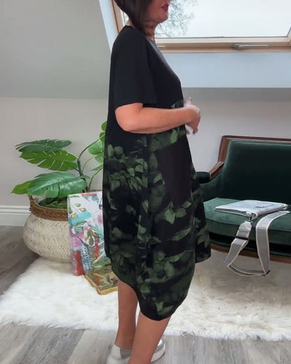 Van Dijkman Mode® | Patchworkjurk met Ronde Halslijn en Bloemenprint